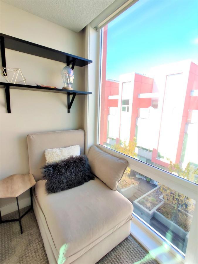 Monki Di Executive Suites - Glas - Luxury Inner City Home 3 Min To Downtown W Private Rooftop Patio Fireplace YYC Buitenkant foto